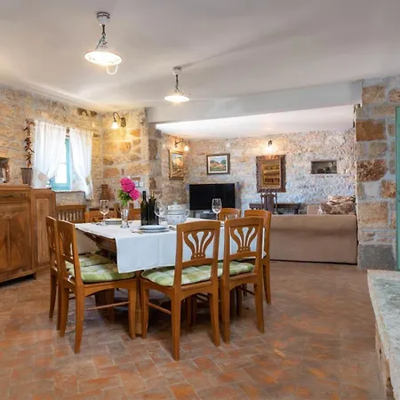 Villa Villa Rosini